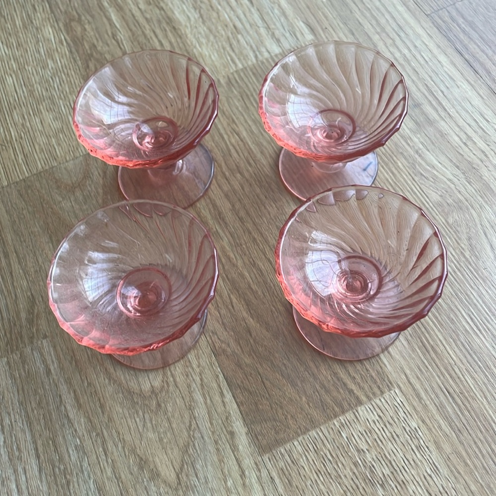 4 Pink Vereco Bowls France Swirl Glass